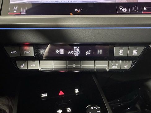 New 2026 Audi Q4 e-tron Premium Plus image 19