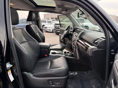 Used 2019 Toyota 4Runner Limited image 19