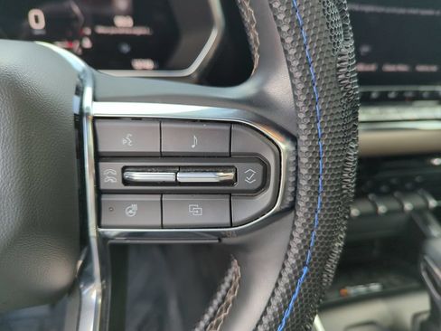 Used 2025 GMC Canyon Denali w/ LPO, Denali Black Edition AWD/4WD image 23
