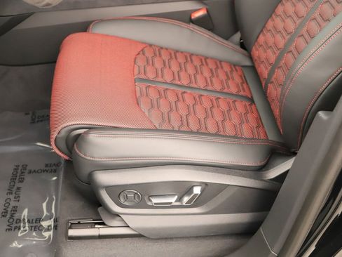 New 2026 Audi RS Q8 performance image 25