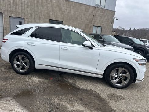 Used 2026 Genesis GV70 2.5T Advanced image 7