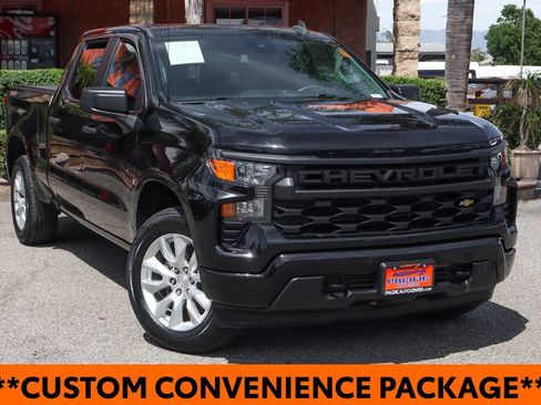 Used 2023 Chevrolet Silverado 1500 Custom AWD/4WD image 2
