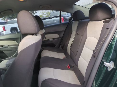 Used 2014 Chevrolet Cruze LS image 13