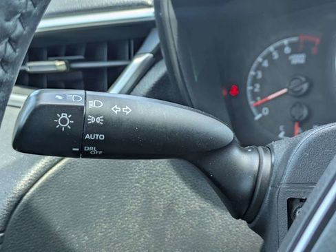 Used 2022 Toyota Corolla Cross LE w/ Moonroof Package FWD image 26
