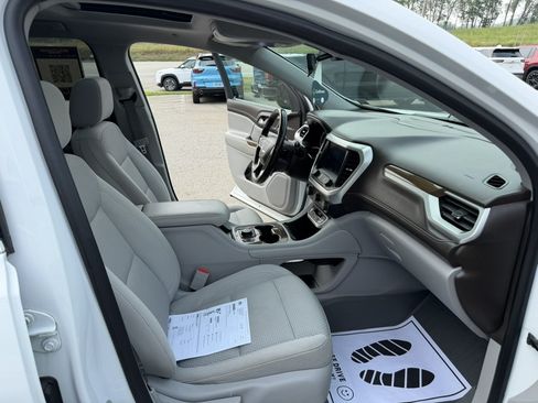Certified 2020 GMC Acadia SLE w/ Driver Convenience Package AWD/4WD image 38