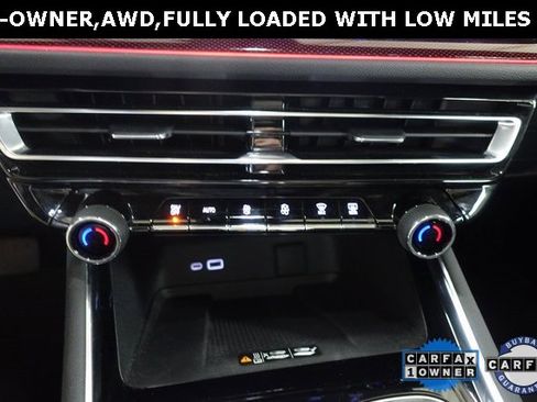 Used 2024 Chevrolet Traverse RS image 16