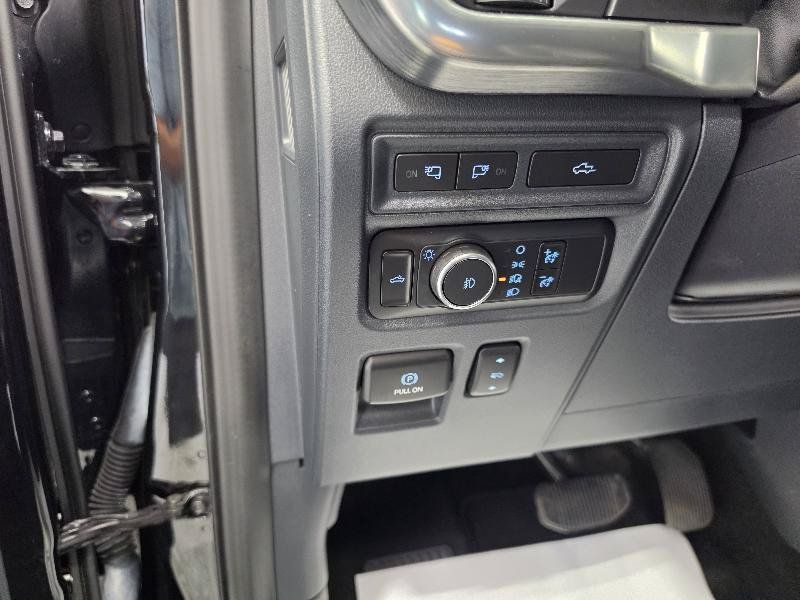 Used 2021 Ford F150 Lariat w/ Equipment Group 502A High AWD/4WD image 19