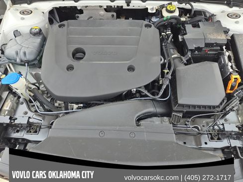 Certified 2023 Volvo XC40 B4 Plus w/ Driver Assist Package FWD image 33
