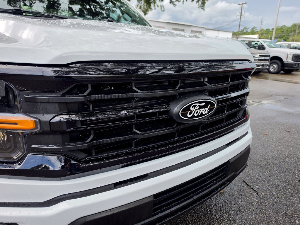 Certified 2026 Ford F150 XLT w/ XLT Black Appearance Package RWD image 15