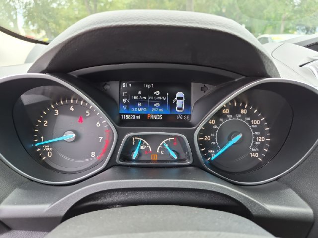Used 2017 Ford Escape SE w/ SE Cold Weather Package FWD image 13
