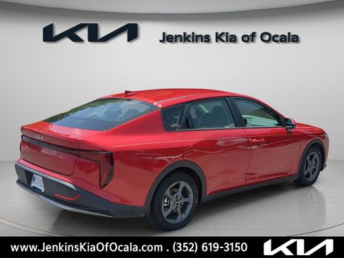 New 2025 Kia K4 LXS image 3