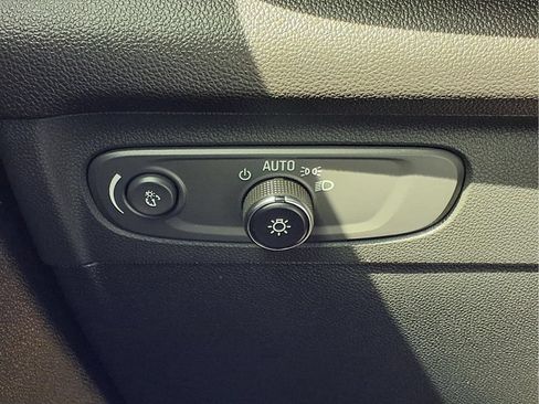 Used 2023 Buick Envision Preferred AWD/4WD image 17