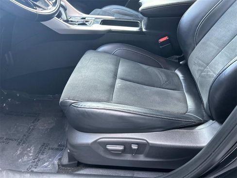 Used 2024 Mitsubishi Eclipse Cross SE image 22