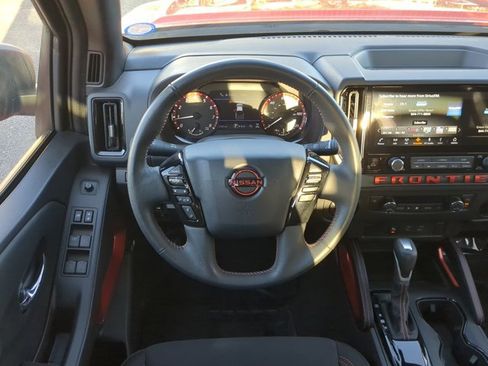 Certified 2025 Nissan Frontier PRO-4X w/ Tow Package AWD/4WD image 16