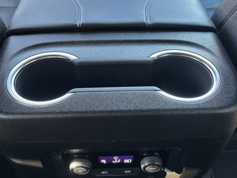 Used 2025 Chevrolet Tahoe Z71 image 46