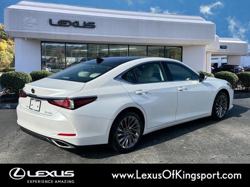 Used 2024 Lexus ES 350 Ultra Luxury w/ Accessory Package (Z1) image 5