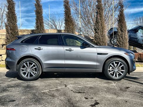 Used 2025 Jaguar F-PACE R-Dynamic S image 6