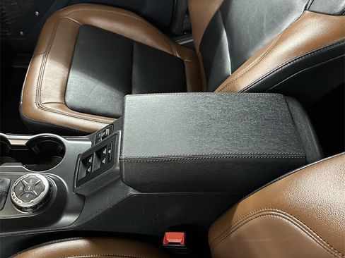 Used 2024 Ford Bronco Outer Banks image 19