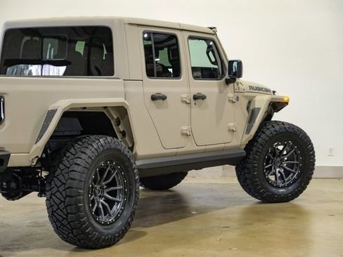 Used 2025 Jeep Gladiator Rubicon w/ Safety Group image 40