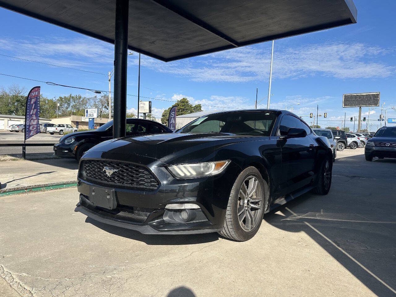 Used 2015 Ford Mustang Premium w/ Equipment Group 201A RWD image 4