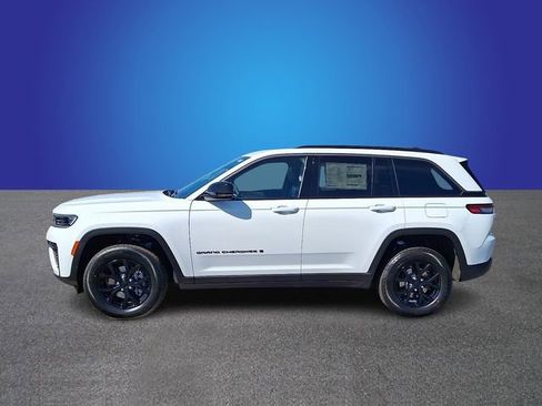 New 2026 Jeep Grand Cherokee 4WD image 4