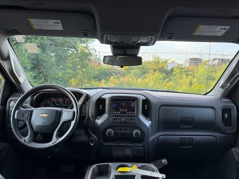 Used 2022 Chevrolet Silverado 1500 Custom AWD/4WD image 21