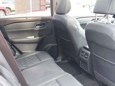 Used 2021 Nissan Rogue Platinum AWD/4WD image 19