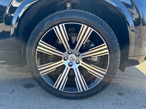 Certified 2024 Volvo XC90 T8 Ultimate w/ Protection Package Premier image 34