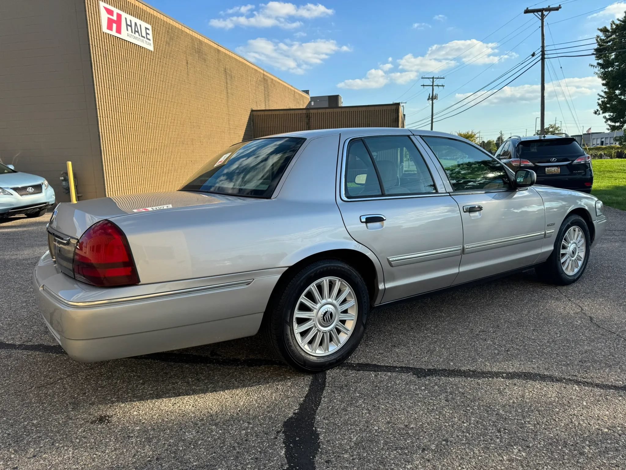 Used 2010 Mercury Grand Marquis LS RWD image 10