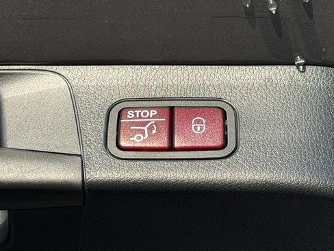 Used 2025 Mercedes-Benz GLB 35 AMG 4MATIC image 14