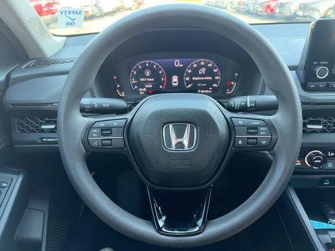 Used 2025 Honda Accord SE image 21