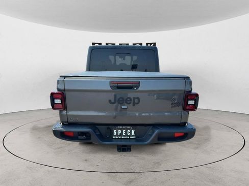 Used 2025 Jeep Gladiator Sport AWD/4WD image 4