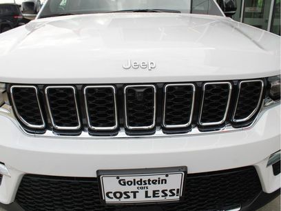 New 2025 Jeep Grand Cherokee Limited w/ Luxury Tech Group II
