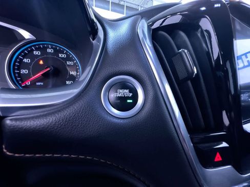 Used 2020 Chevrolet Traverse LT w/ Driver Confidence II Package image 17