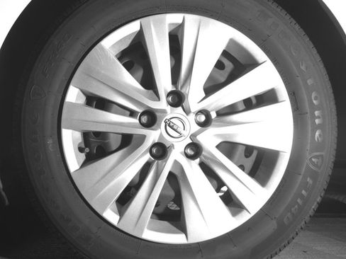 Used 2025 Nissan Sentra S image 14