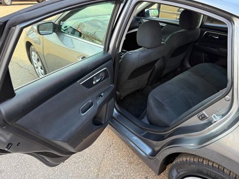 Used 2015 Nissan Altima 2.5 S w/ Power Driver Seat Package image 13