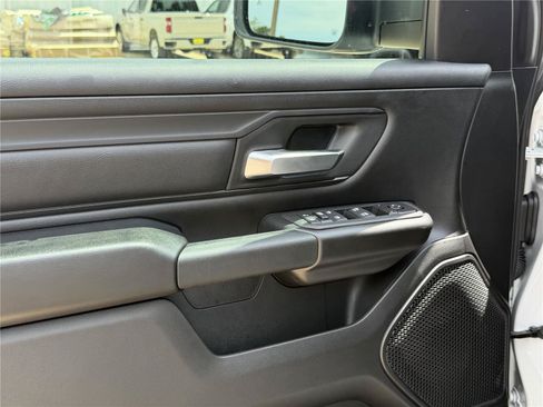 New 2026 RAM 1500 Express AWD/4WD image 12
