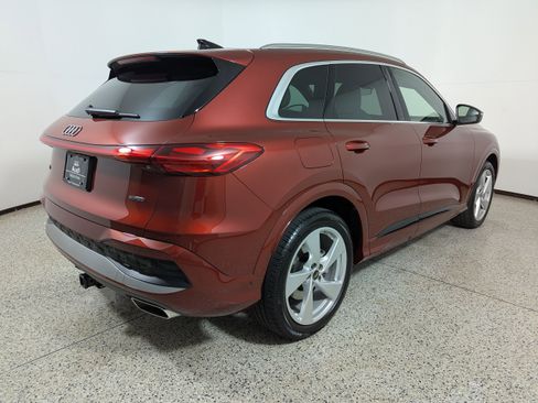 Certified 2025 Audi Q5 Prestige image 7