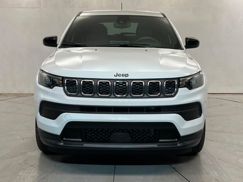 Used 2025 Jeep Compass Sport AWD/4WD image 9