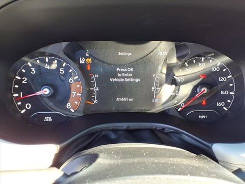 Used 2023 Jeep Compass Limited image 23