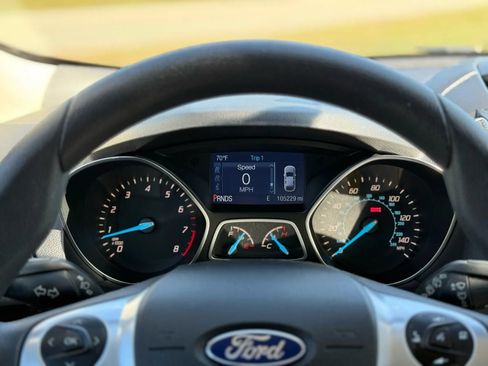 Used 2015 Ford Escape SE FWD image 10