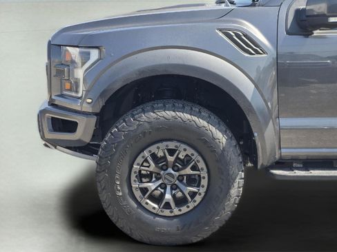 Used 2018 Ford F150 Raptor w/ Equipment Group 802A Luxury AWD/4WD image 9