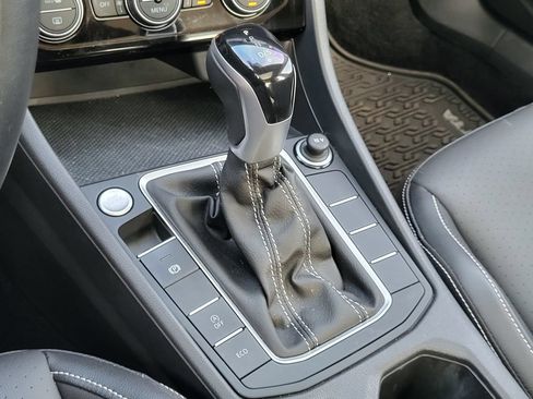 Used 2022 Volkswagen Jetta SE FWD image 21