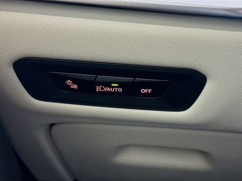 New 2026 BMW X5 xDrive50e image 10