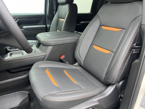 New 2026 GMC Sierra 2500 AT4 w/ AT4 Premium Plus Package image 8