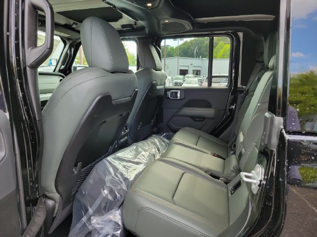New 2027 Jeep Gladiator Mojave AWD/4WD image 15