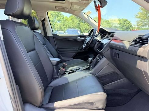 Used 2019 Volkswagen Tiguan SEL AWD/4WD image 10