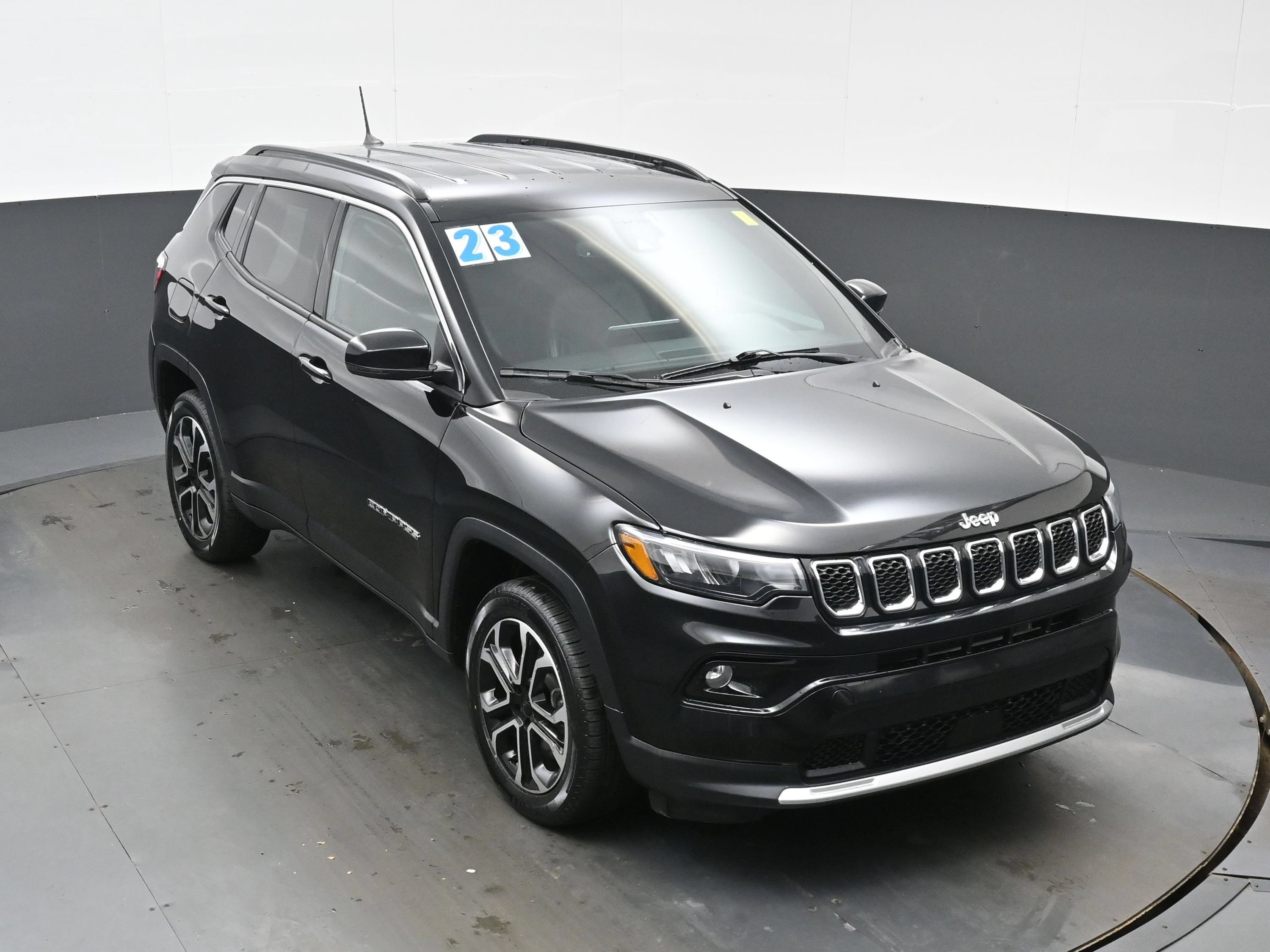 Used 2023 Jeep Compass Limited AWD/4WD image 35