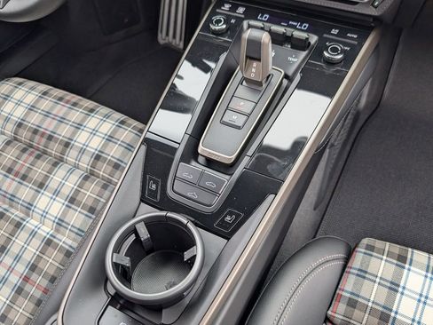 Certified 2025 Porsche 911 Turbo AWD/4WD image 16