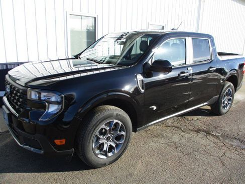 Used 2025 Ford Maverick XLT w/ Equipment Group 301A image 2